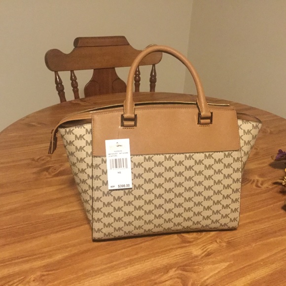 Michael Kors Satchel - Picture 2 of 5